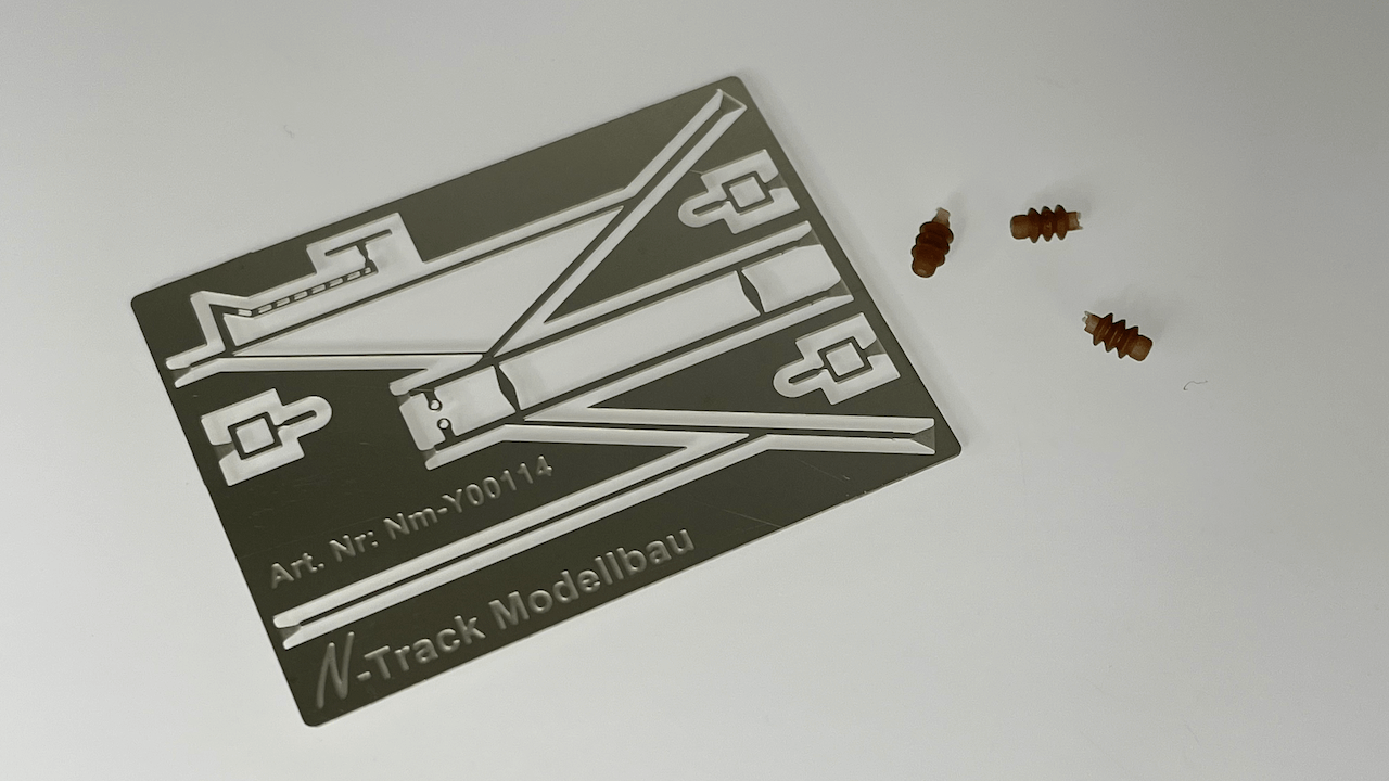 langer Ausleger mit Halteseil /
Rohrausleger (N-Track Finescale), 1
Stück, Bausatz
