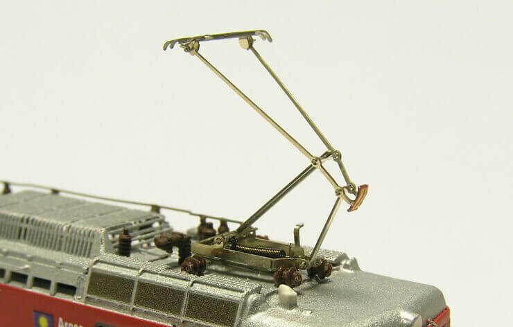 A pantograph for locomotives of the Rhaetian Railway (assembled and ready for use)