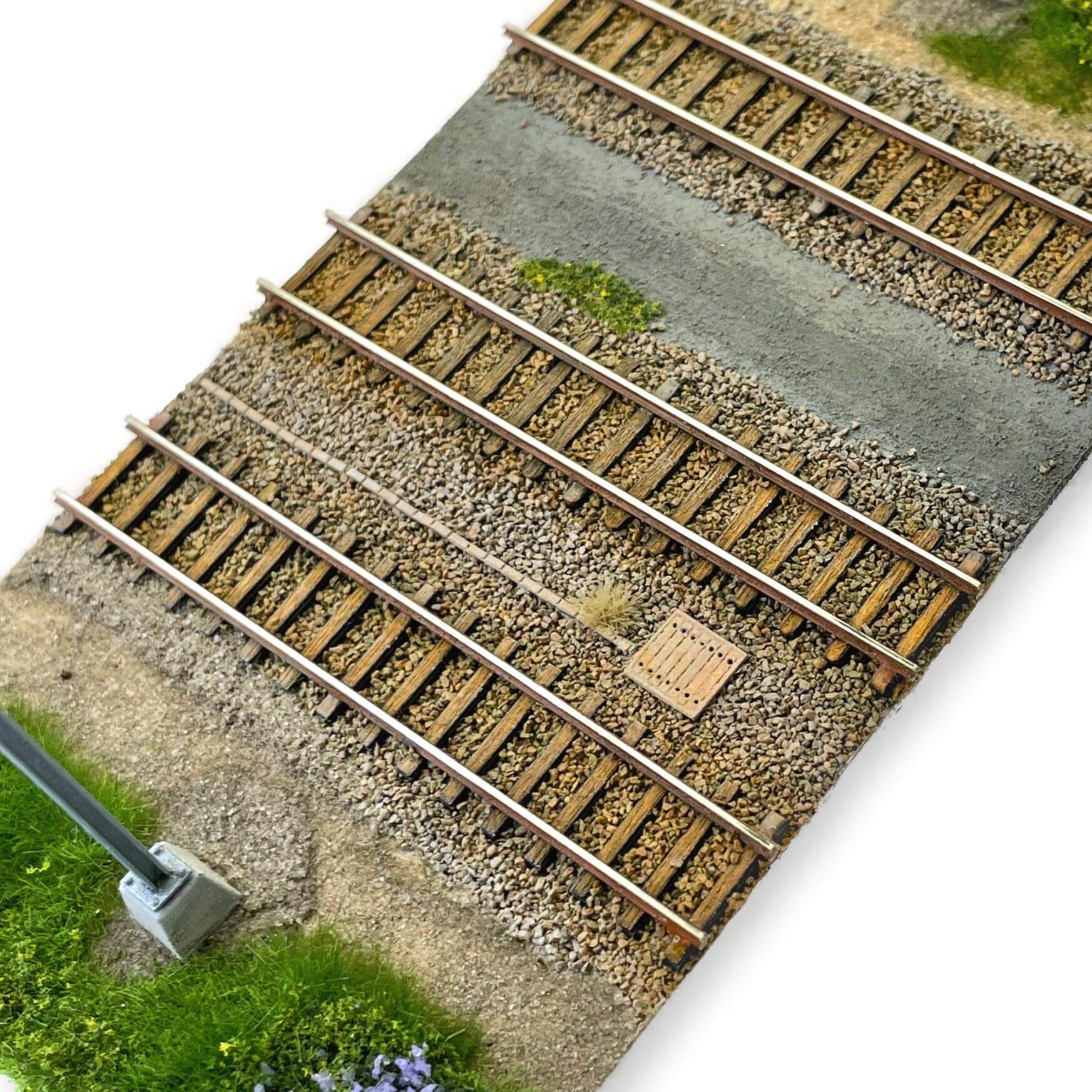 N-Track Modellbau RhB Nm / N Spur 1:160 Schmalspur Oberleitung Nm-Y00340-A